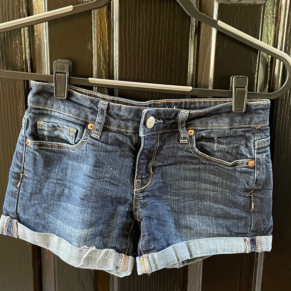 Aeropostale midi shorts. Size 2